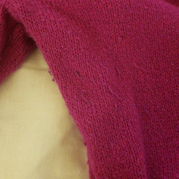 Gently worn sweater - Picture 3 of 4